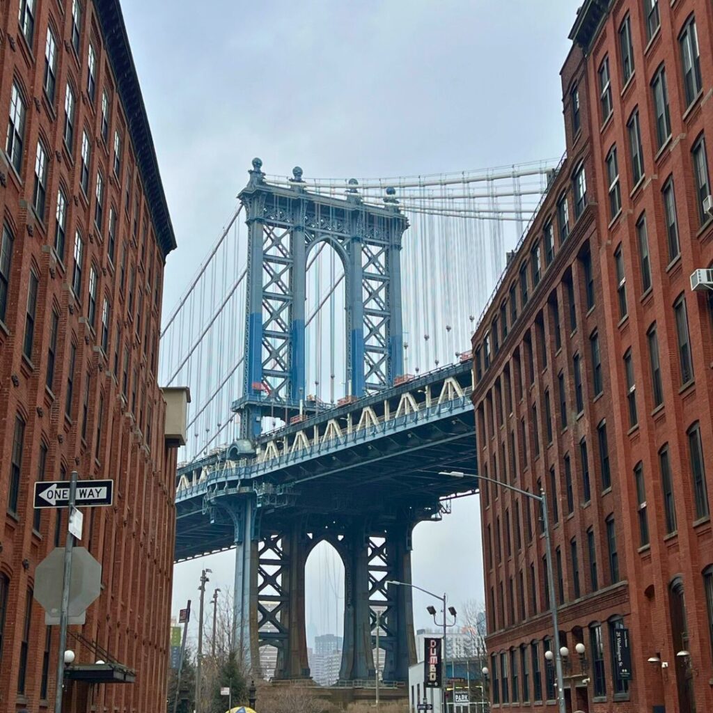 Manhattan Bridge - US Travel (square)