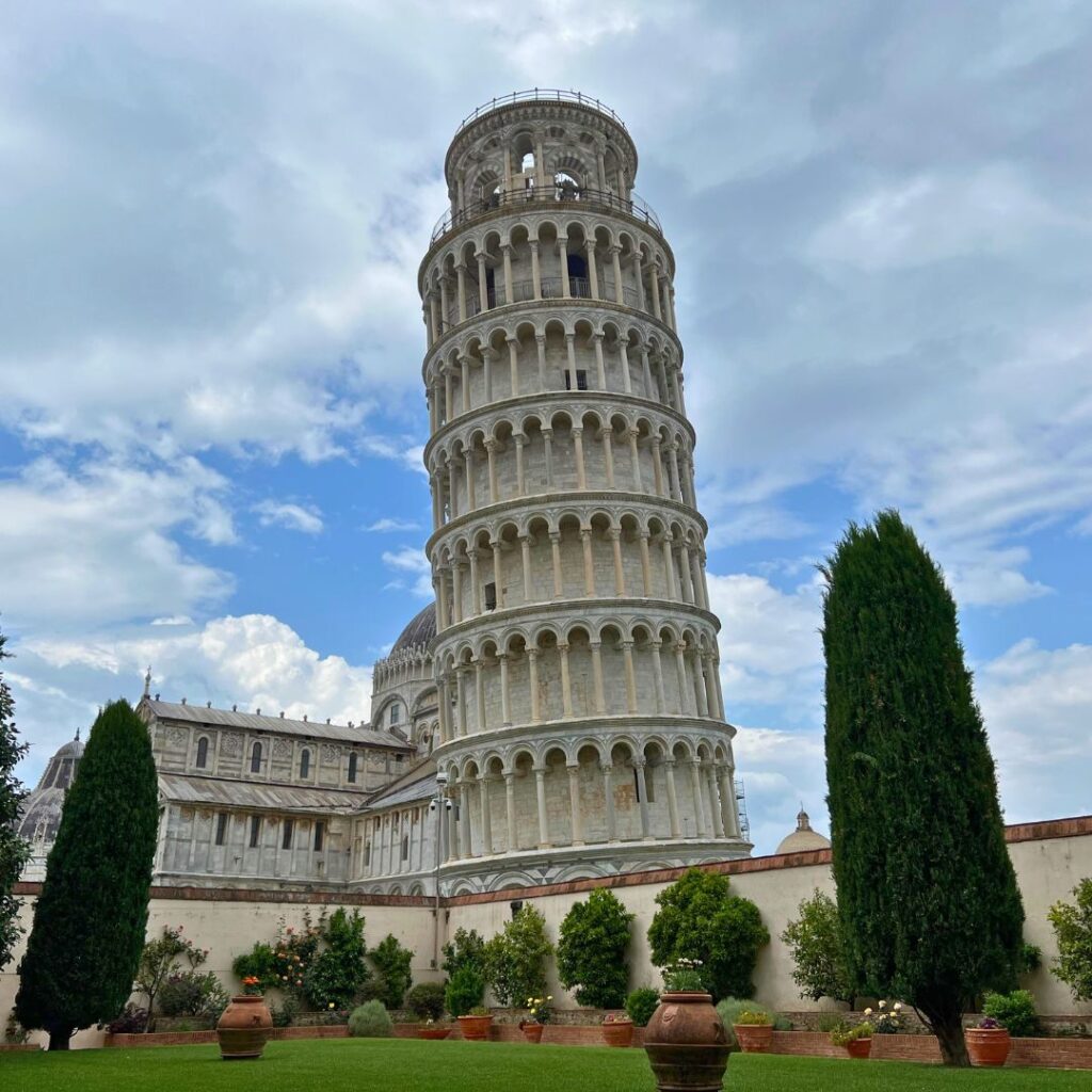 Leaning Tower of Pisa, Italy Travel (square)