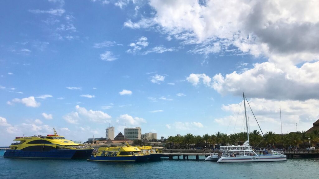 Boats on the dock in the ocean