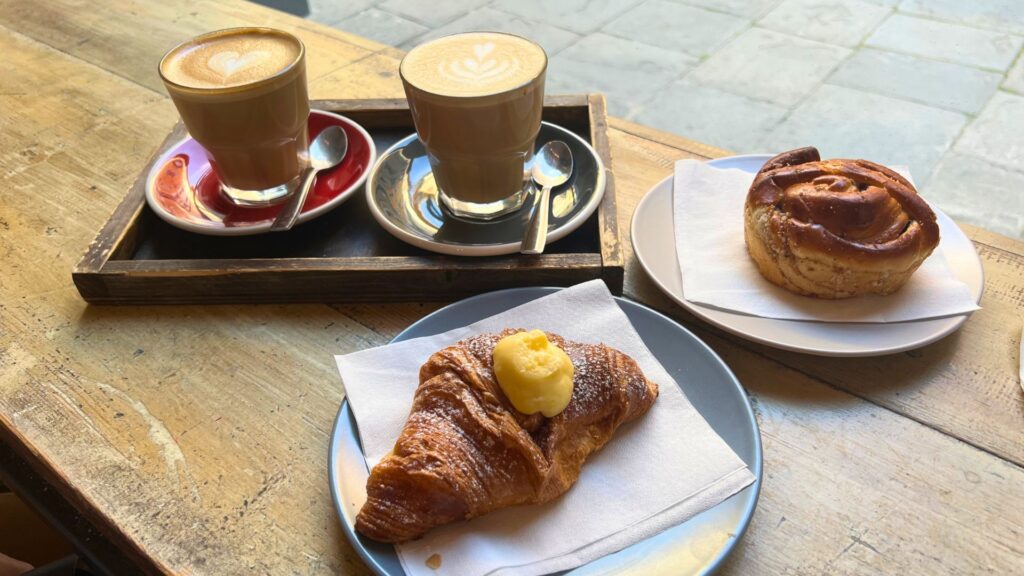 Pastries and Cappuccino - Food to Try in Italy