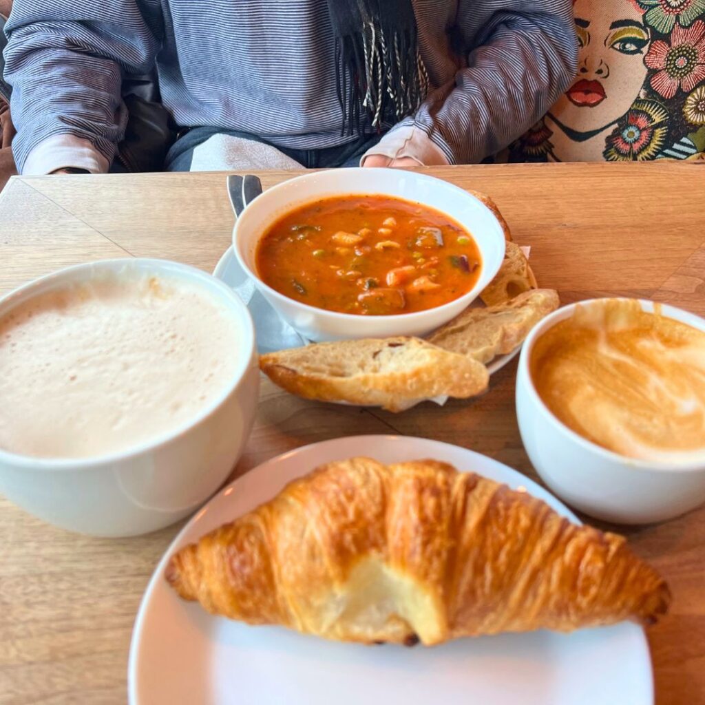 Coffee and lunch at Joe Cool Cafe in Quebec City