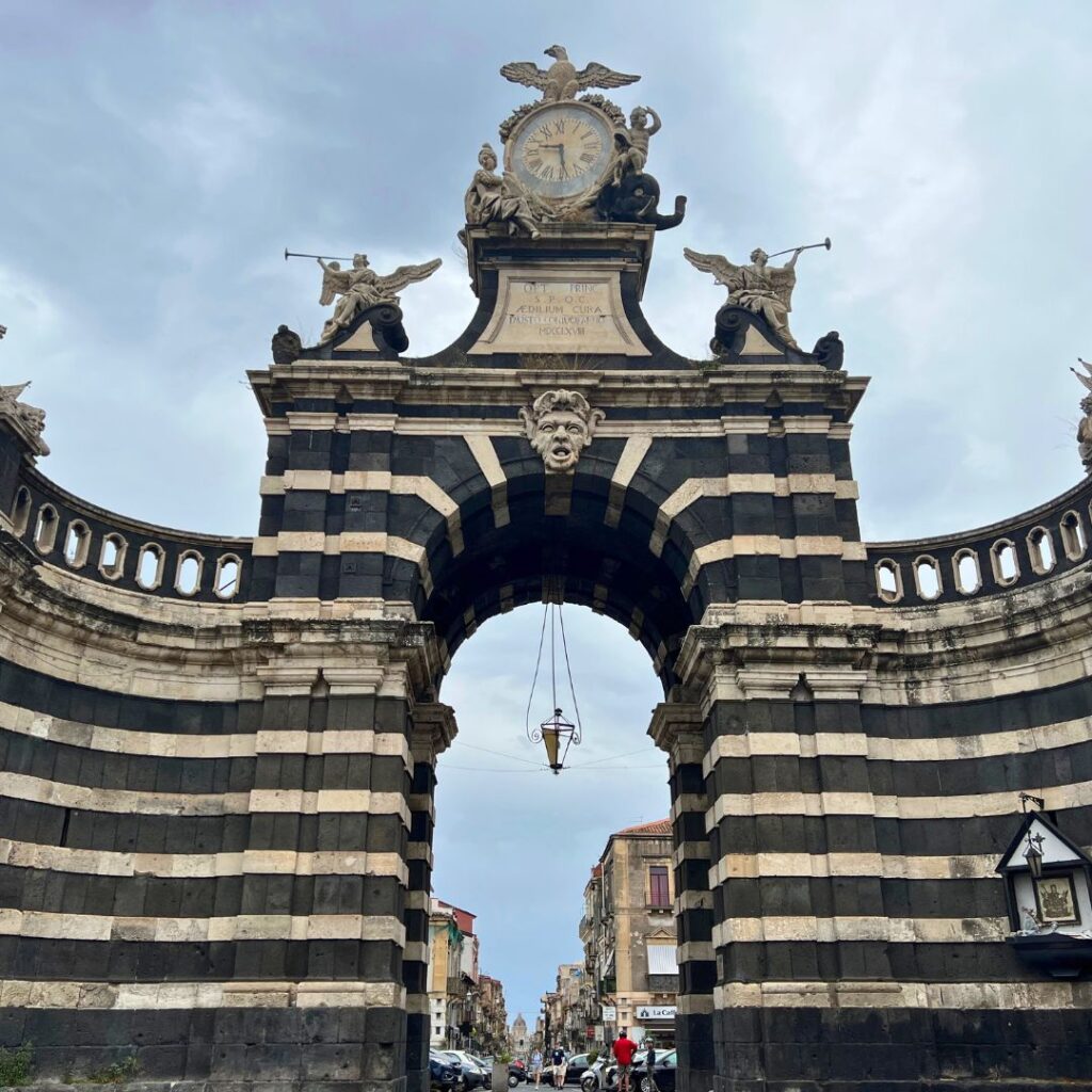 Porta Garibaldi in Catania