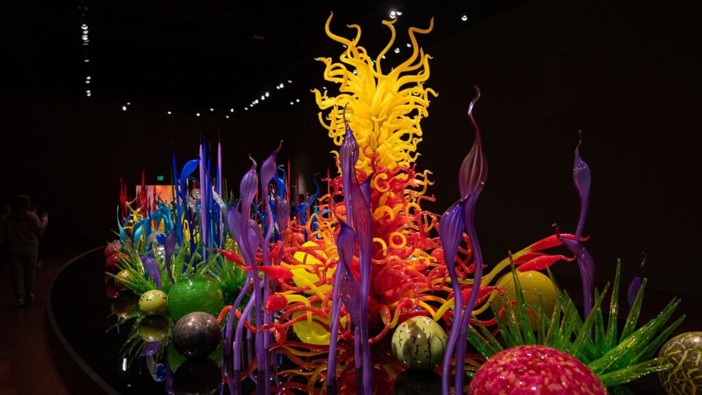 Chihuly Garden and Glass Exhibit Seattle (museum)