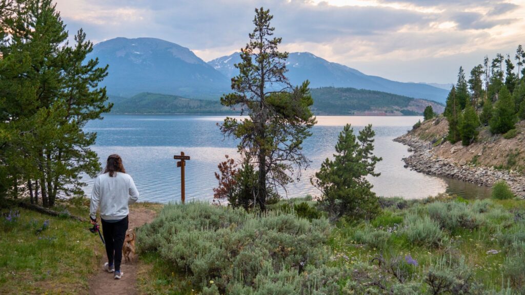 Dillon Reservoir Hiking Trail - Frisco Colorado