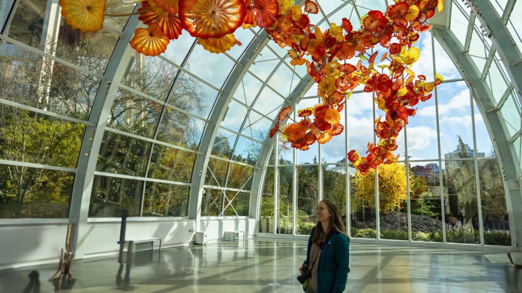 Walking through the Greenhouse at Chihuly Glass Seattle